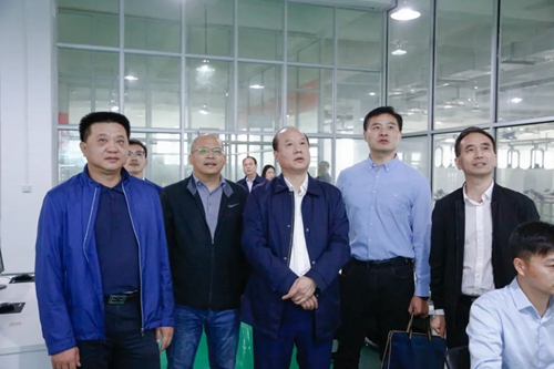 湖北省應(yīng)急管理廳黨委副書記、副廳長楊愛東到宜化實訓(xùn)基地現(xiàn)場調(diào)研(圖2)