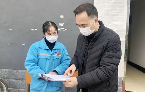 周金平先后到楚星公司、松滋肥業(yè)、實訓(xùn)基地和股份公司檢查疫情防控工作