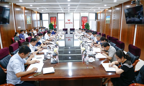 宜昌市國資委黨委書記、主任吳正新帶隊到宜化集團調研
