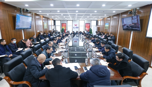 集團(tuán)黨委傳達(dá)學(xué)習(xí)中央和省市紀(jì)委全會(huì)精神，安排部署貫徹落實(shí)工作